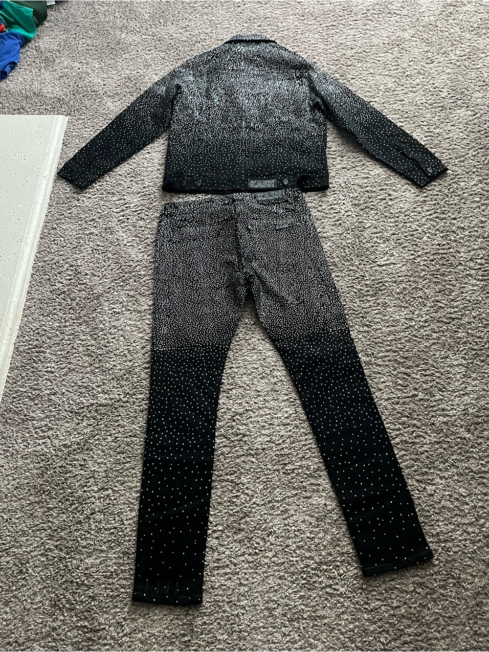 Black KASH Rhinestones Set - Picture 7 of 9